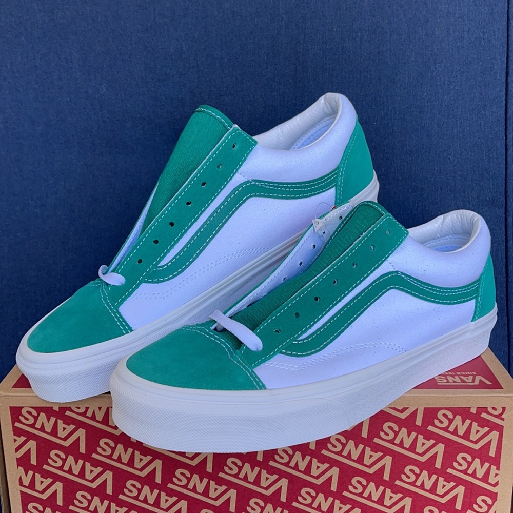 Vans WMNS Style 36 Classicsport Sneakers - Picture 6 of 16